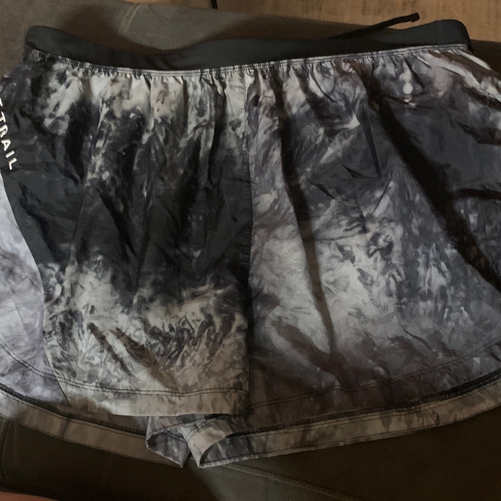 NWT Nike Women's Black and Gray Athletic Shorts